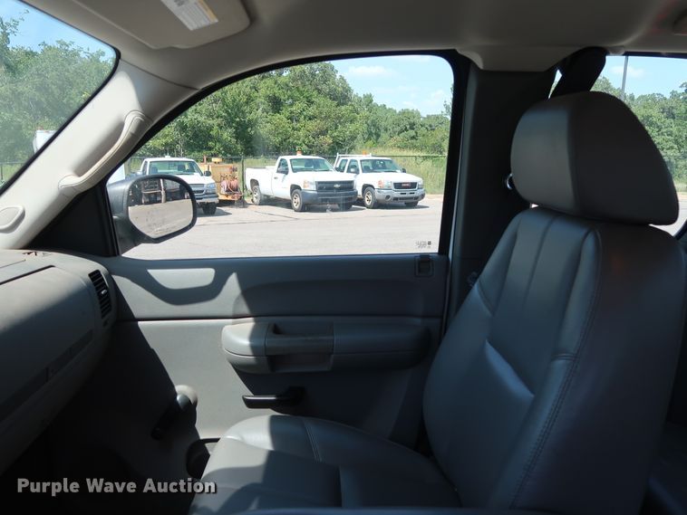 image for item DH3537 2009 Chevrolet Silverado 1500 Ext. Cab pickup truck