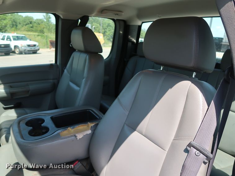 image for item DH3537 2009 Chevrolet Silverado 1500 Ext. Cab pickup truck