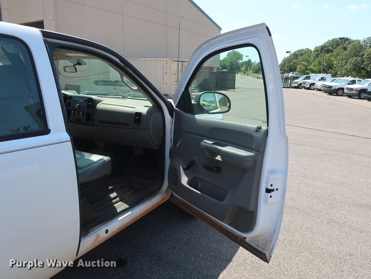 image for item DH3537 2009 Chevrolet Silverado 1500 Ext. Cab pickup truck