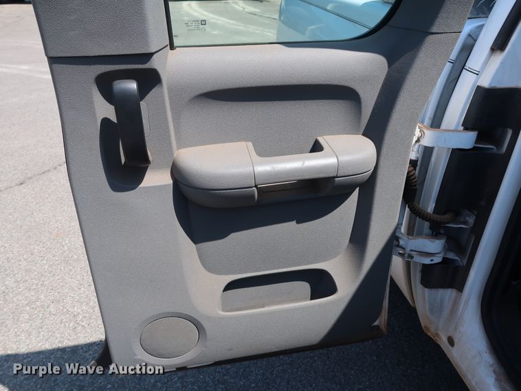 image for item DH3537 2009 Chevrolet Silverado 1500 Ext. Cab pickup truck