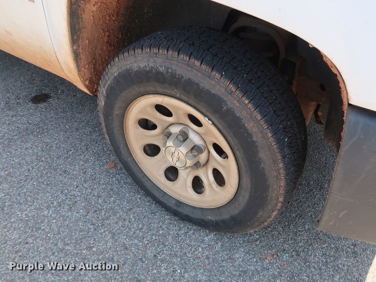 image for item DH3537 2009 Chevrolet Silverado 1500 Ext. Cab pickup truck