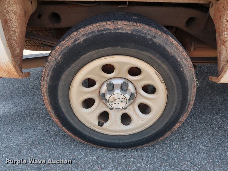 image for item DH3537 2009 Chevrolet Silverado 1500 Ext. Cab pickup truck