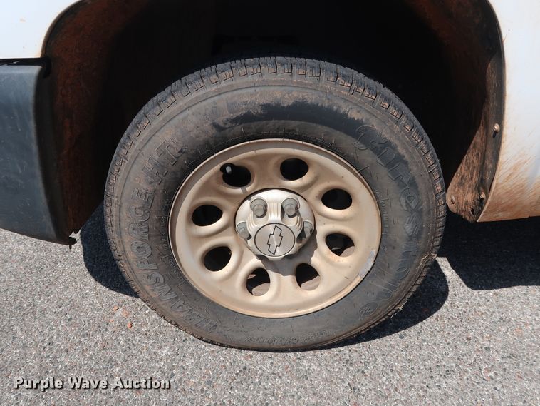 image for item DH3537 2009 Chevrolet Silverado 1500 Ext. Cab pickup truck