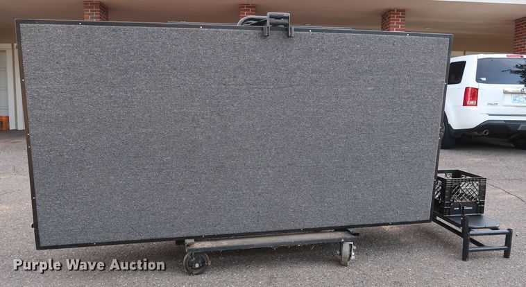 image for item FE9739 HMC Display stage