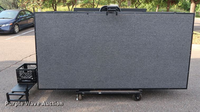 image for item FE9739 HMC Display stage