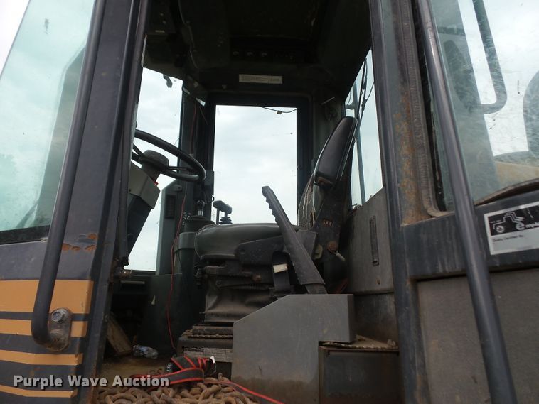 image for item DE2371 1997 Case 621B wheel loader