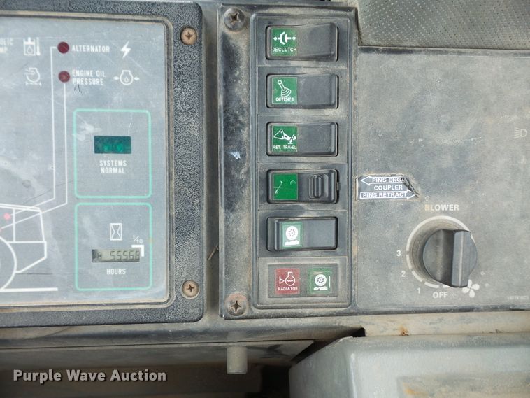 image for item DE2371 1997 Case 621B wheel loader