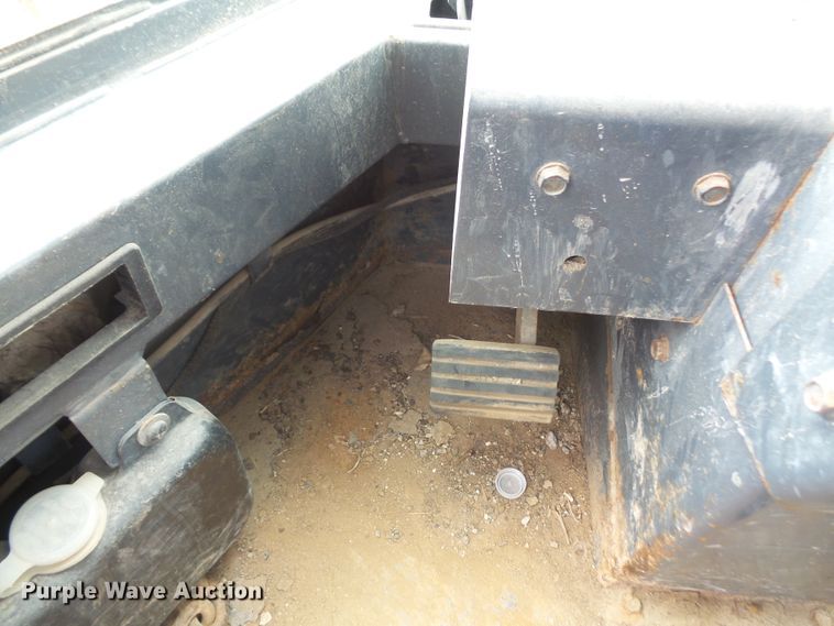 image for item DE2371 1997 Case 621B wheel loader