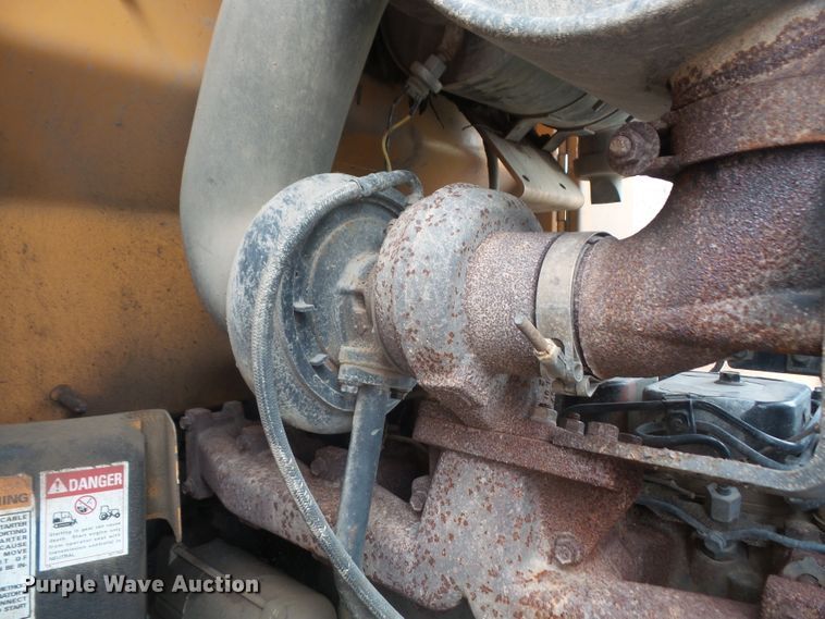 image for item DE2371 1997 Case 621B wheel loader