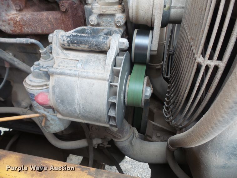 image for item DE2371 1997 Case 621B wheel loader