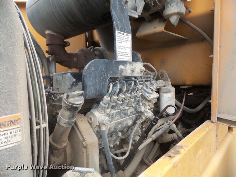 image for item DE2371 1997 Case 621B wheel loader