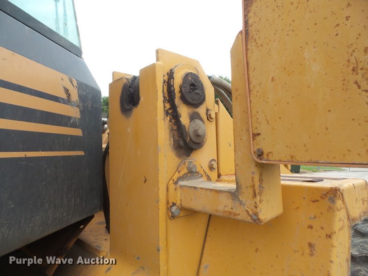 image for item DE2371 1997 Case 621B wheel loader