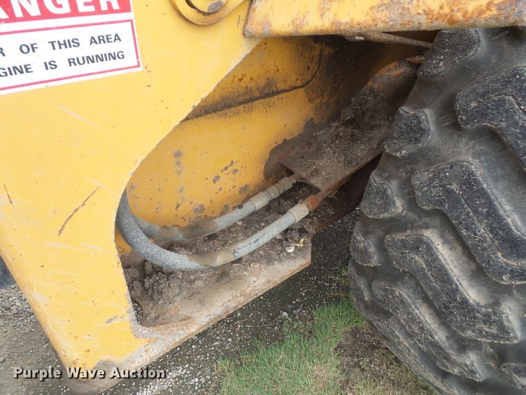 image for item DE2371 1997 Case 621B wheel loader