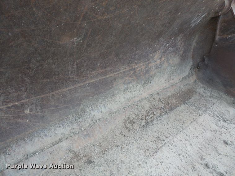 image for item DE2371 1997 Case 621B wheel loader