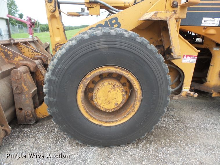 image for item DE2371 1997 Case 621B wheel loader