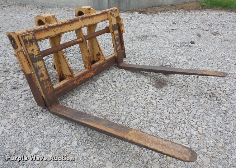 image for item DE2371 1997 Case 621B wheel loader