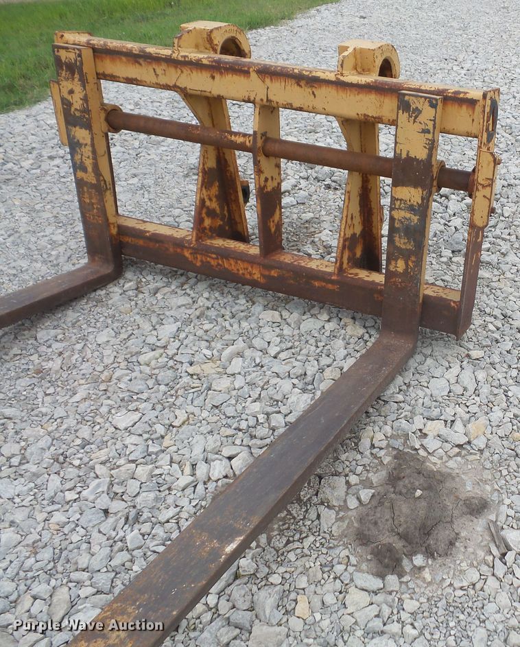 image for item DE2371 1997 Case 621B wheel loader