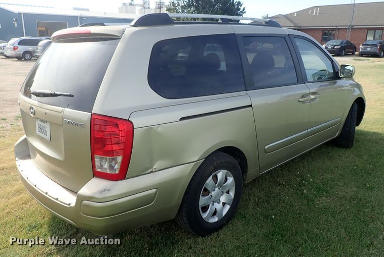 image for item DE5423 2007 Hyundai Entourage van