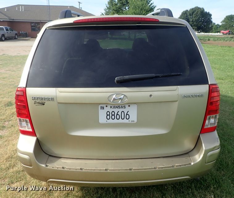 image for item DE5423 2007 Hyundai Entourage van