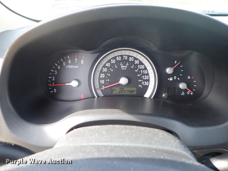 image for item DE5423 2007 Hyundai Entourage van