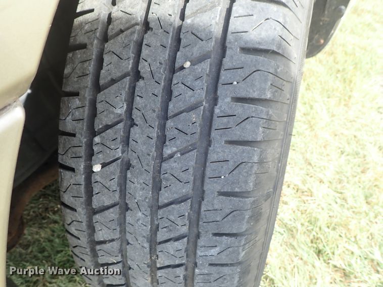 image for item DE5423 2007 Hyundai Entourage van