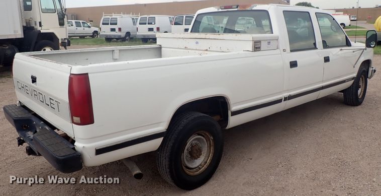 image for item DE5568 1998 Chevrolet C3500 Crew Cab pickup truck