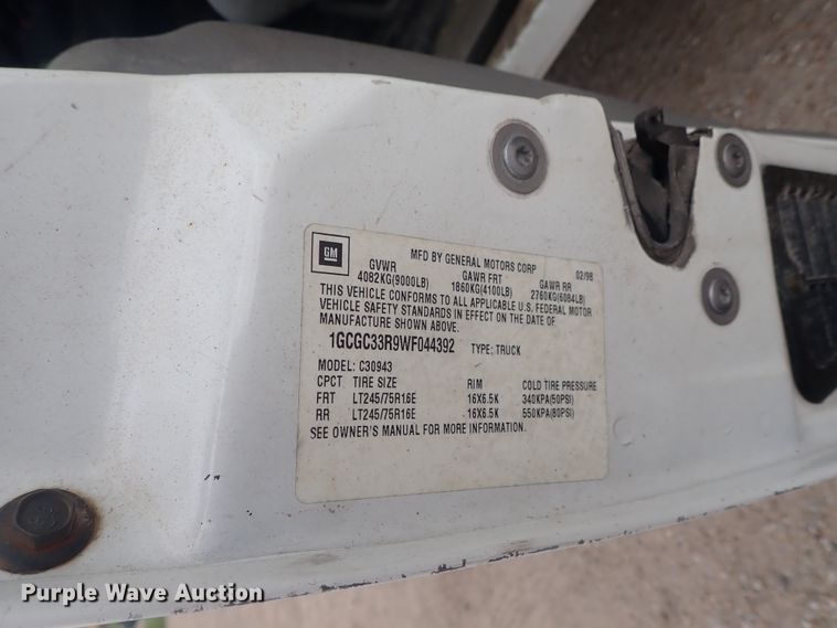 image for item DE5568 1998 Chevrolet C3500 Crew Cab pickup truck