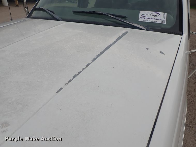 image for item DE5568 1998 Chevrolet C3500 Crew Cab pickup truck