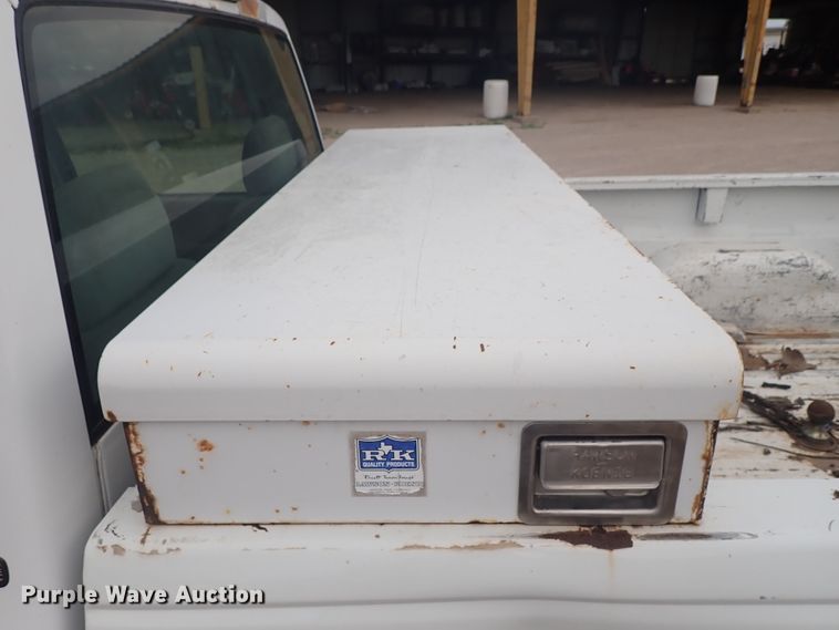 image for item DE5568 1998 Chevrolet C3500 Crew Cab pickup truck