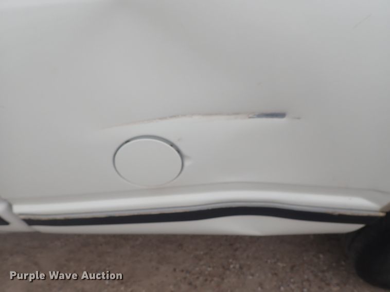 image for item DE5568 1998 Chevrolet C3500 Crew Cab pickup truck