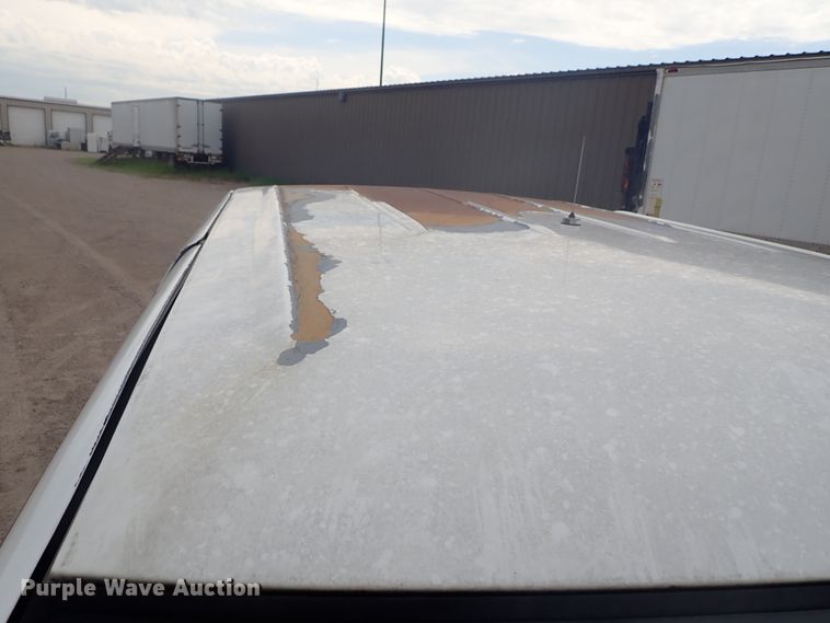 image for item DE5568 1998 Chevrolet C3500 Crew Cab pickup truck