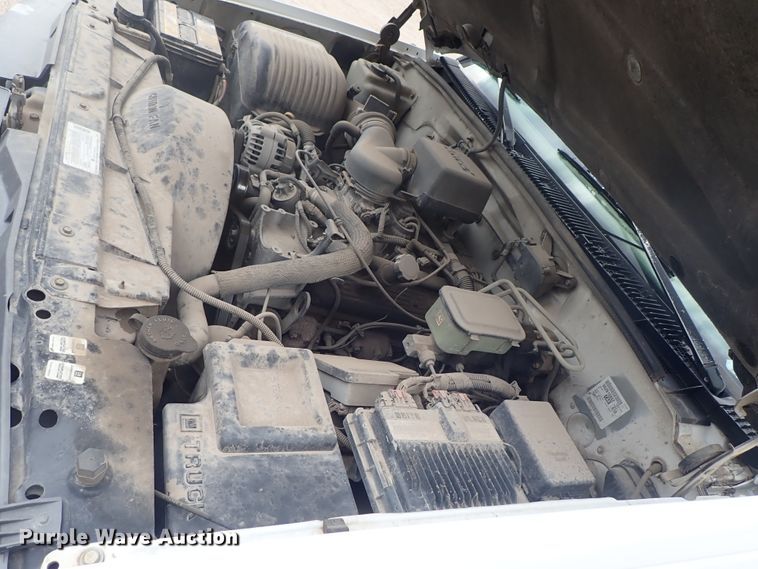 image for item DE5569 1996 Chevrolet C3500 Crew Cab pickup truck