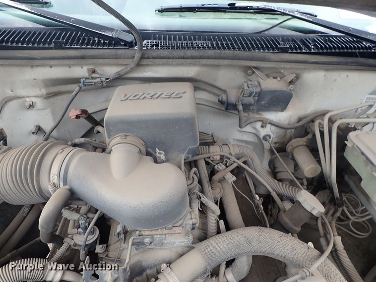 image for item DE5569 1996 Chevrolet C3500 Crew Cab pickup truck