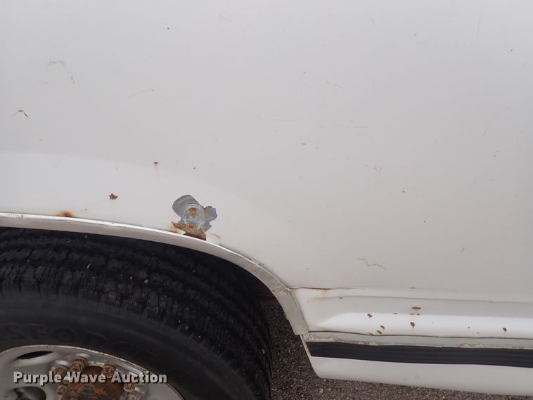 image for item DE5569 1996 Chevrolet C3500 Crew Cab pickup truck