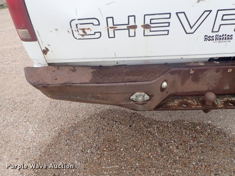 image for item DE5569 1996 Chevrolet C3500 Crew Cab pickup truck