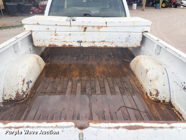 image for item DE5569 1996 Chevrolet C3500 Crew Cab pickup truck