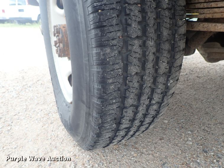 image for item DE5569 1996 Chevrolet C3500 Crew Cab pickup truck