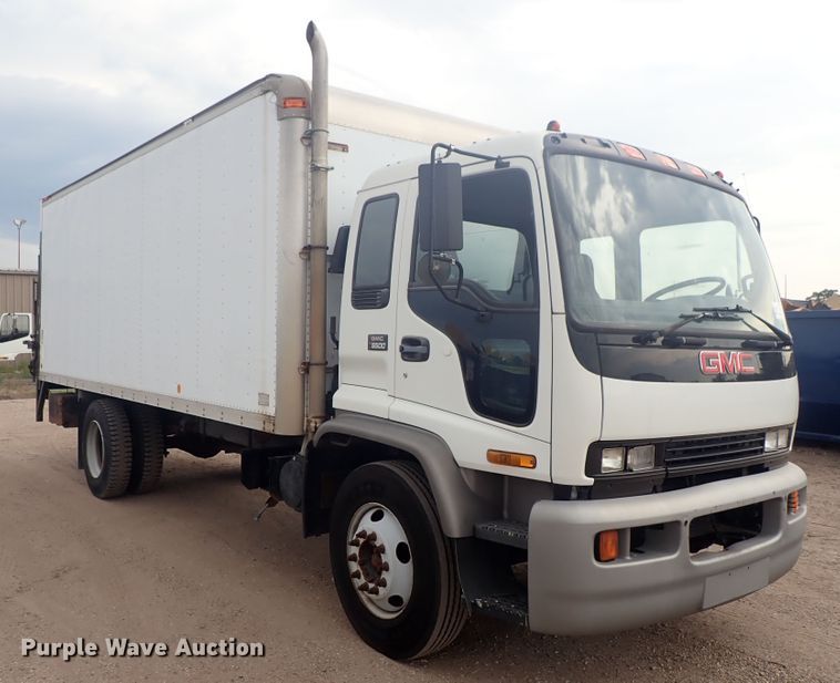 image for item DE5576 1999 GMC T6500 box truck