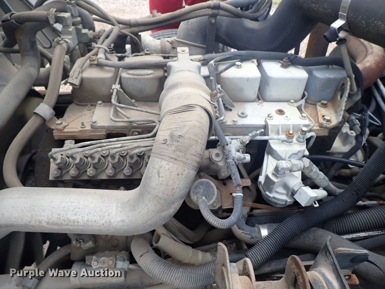 image for item DE5578 1993 Ford CF7000 box truck