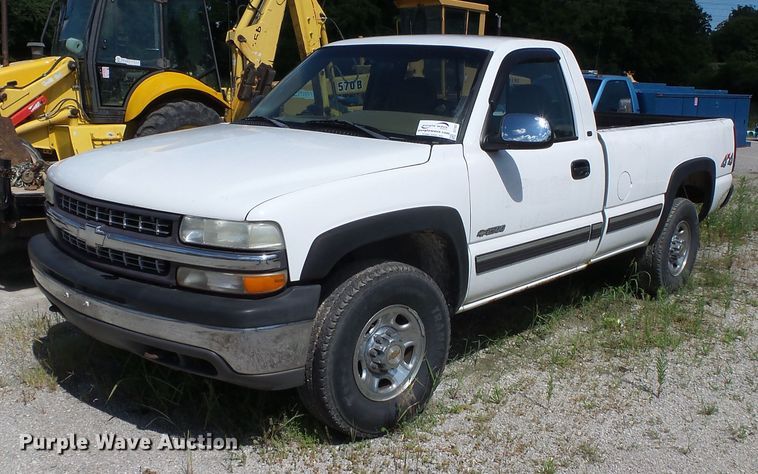 image for item DE7907 2000 Chevrolet 2500 pickup