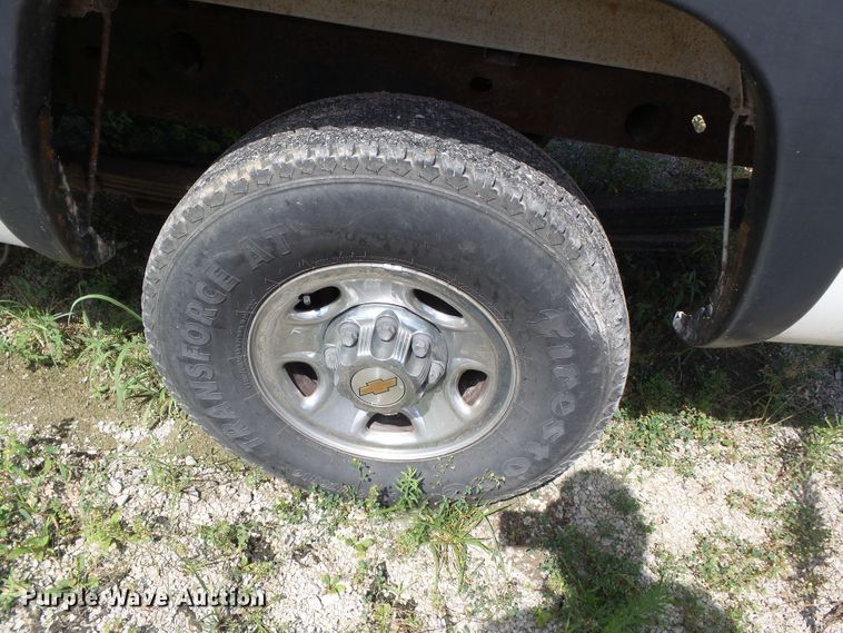 image for item DE7907 2000 Chevrolet 2500 pickup