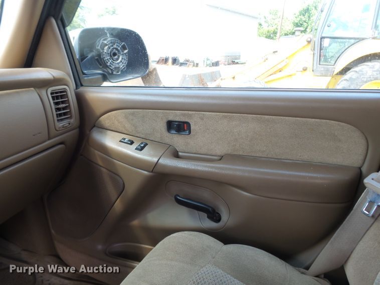 image for item DE7907 2000 Chevrolet 2500 pickup