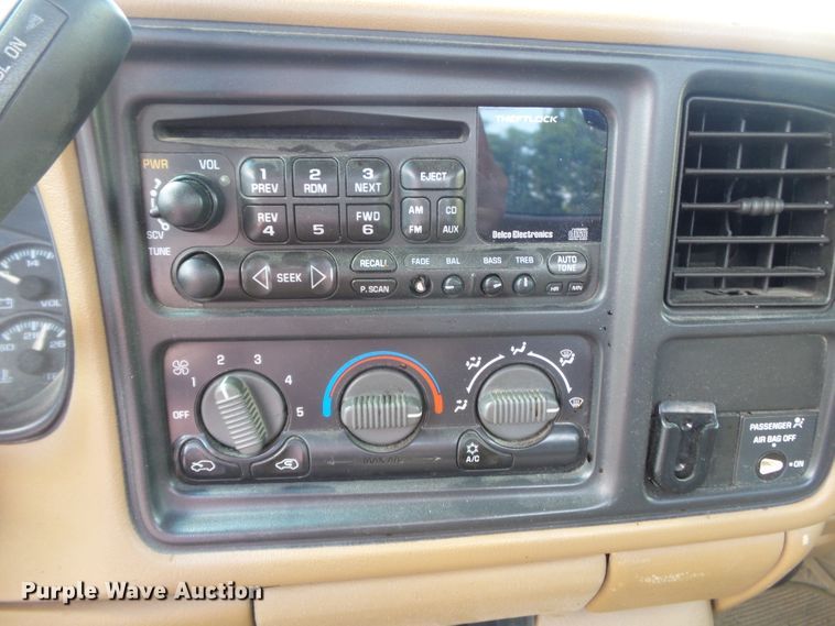 image for item DE7907 2000 Chevrolet 2500 pickup