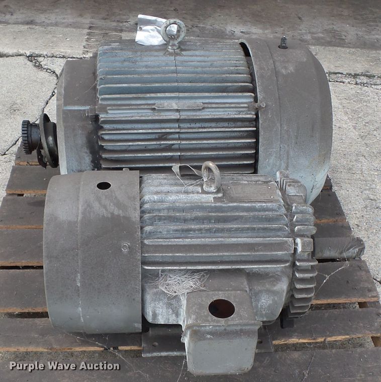 image for item DE7934 (2) electric motors