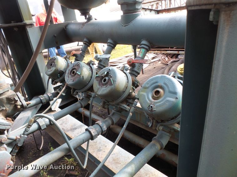 image for item DE7935 1992 Clemco Big Chem blasting machine