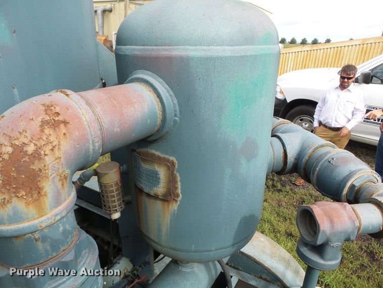 image for item DE7935 1992 Clemco Big Chem blasting machine