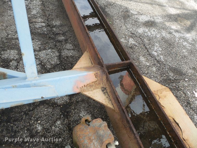 image for item DE7936 Friesen bulk hopper tank