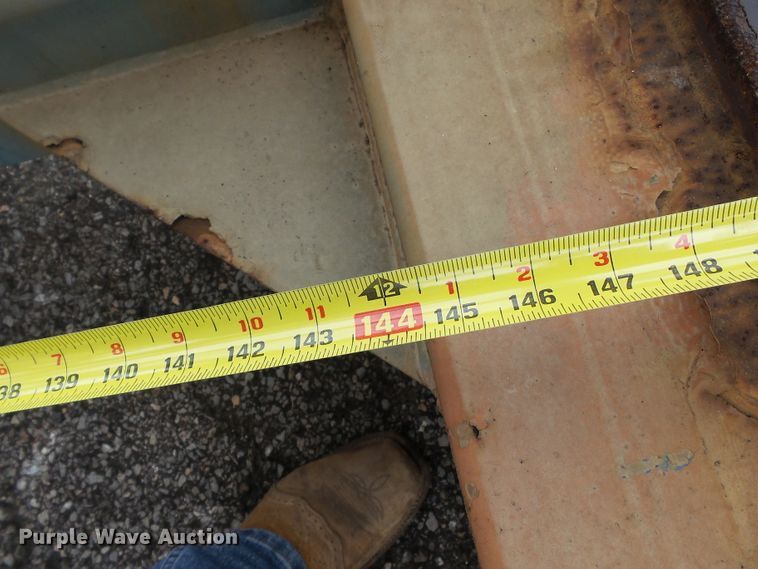 image for item DE7936 Friesen bulk hopper tank