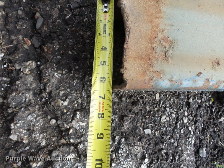 image for item DE7936 Friesen bulk hopper tank