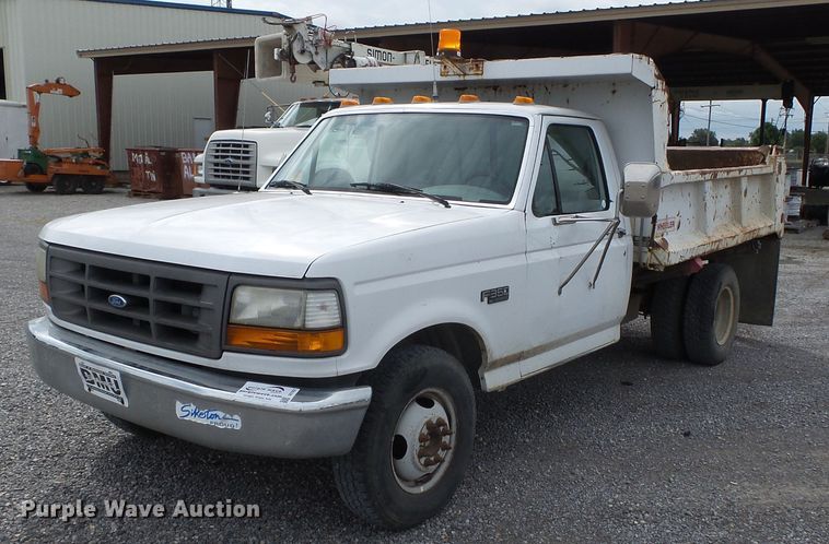 image for item DE7937 1994 Ford F350 dump bed pickup truck